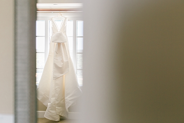 Elegant ivory wedding gown low back