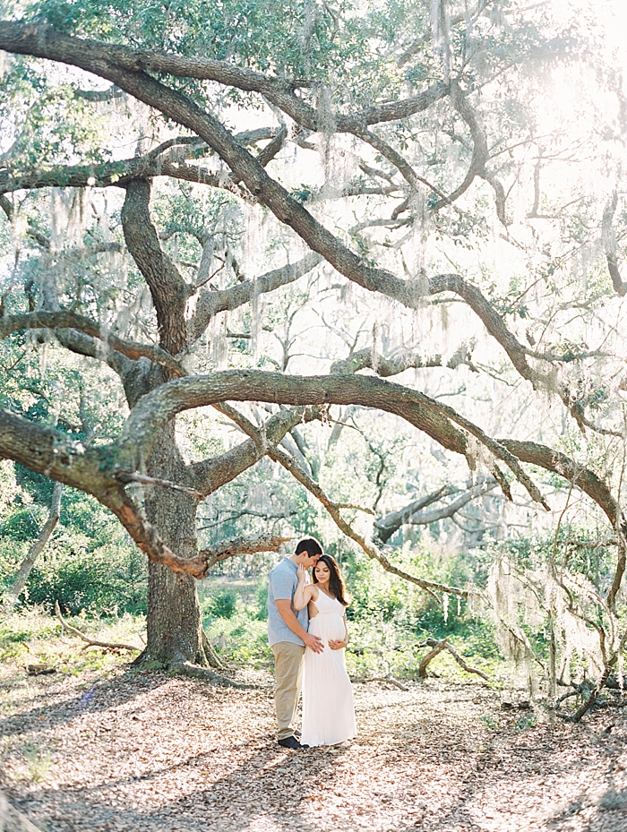 romantic maternity session