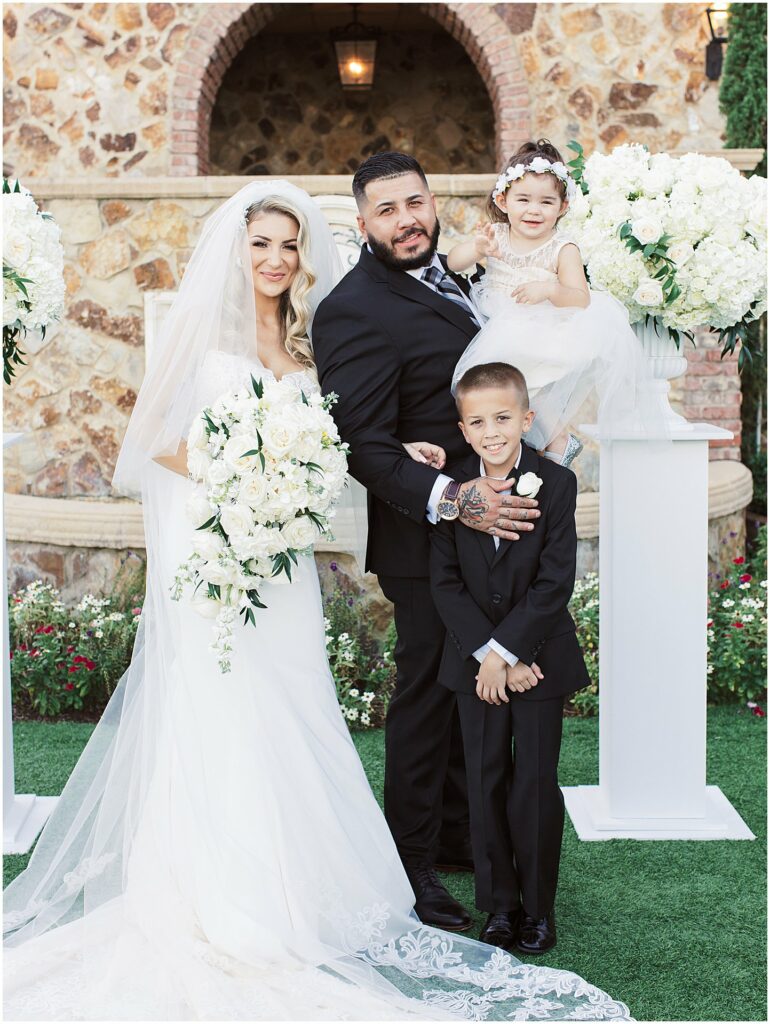 family formal photo at Bella Collina Orlando Wedding
